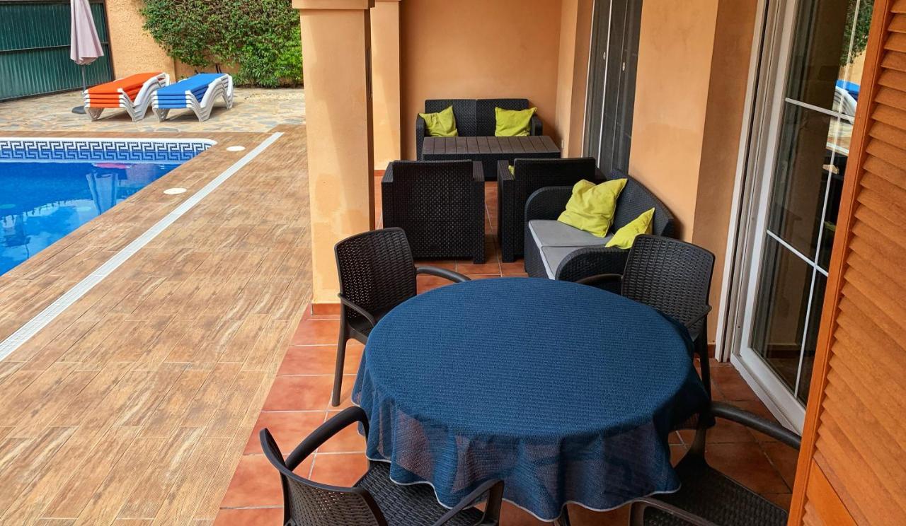 Beach Villa Costanera in Marbella Exteriör bild