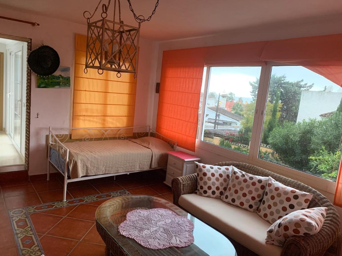 Beach Villa Costanera in Marbella Exteriör bild